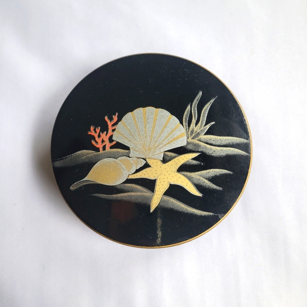 Otagiri Japan Elegant Black and Gold Seashell Coasters Set